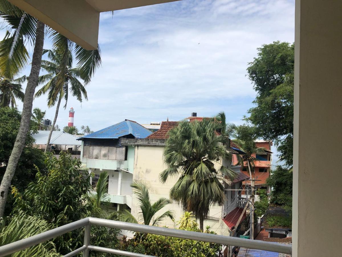 Sandy Beach Hotel Thiruvananthapuram Eksteriør bilde