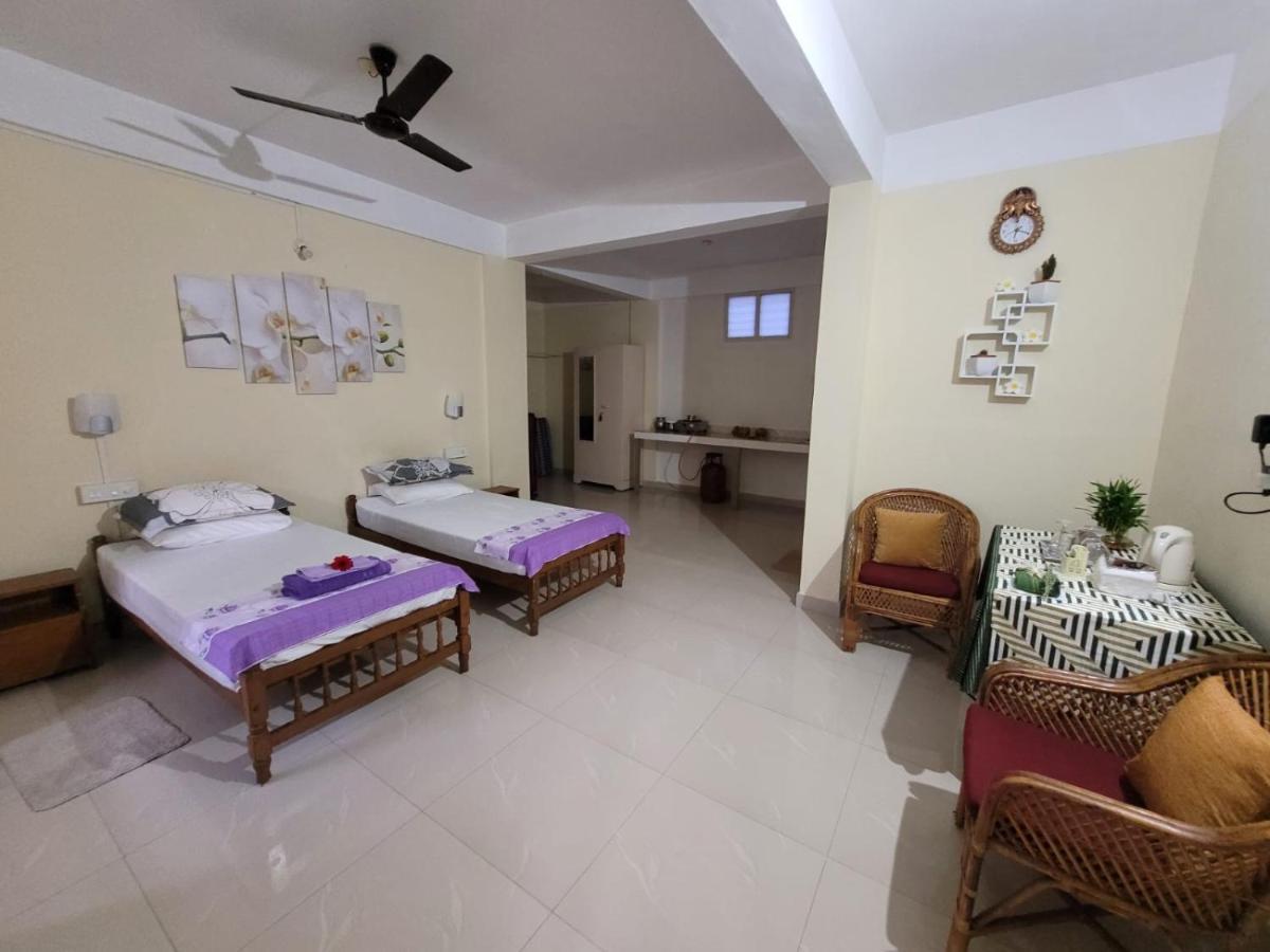 Sandy Beach Hotel Thiruvananthapuram Eksteriør bilde