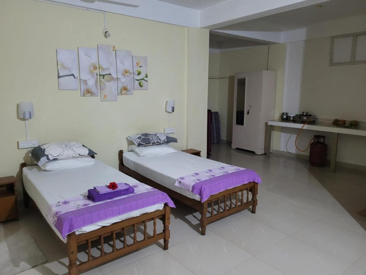 Sandy Beach Hotel Thiruvananthapuram Eksteriør bilde
